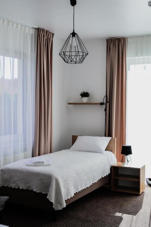 Hotel Kalinowy Sen II Warszawa Zewnętrze zdjęcie