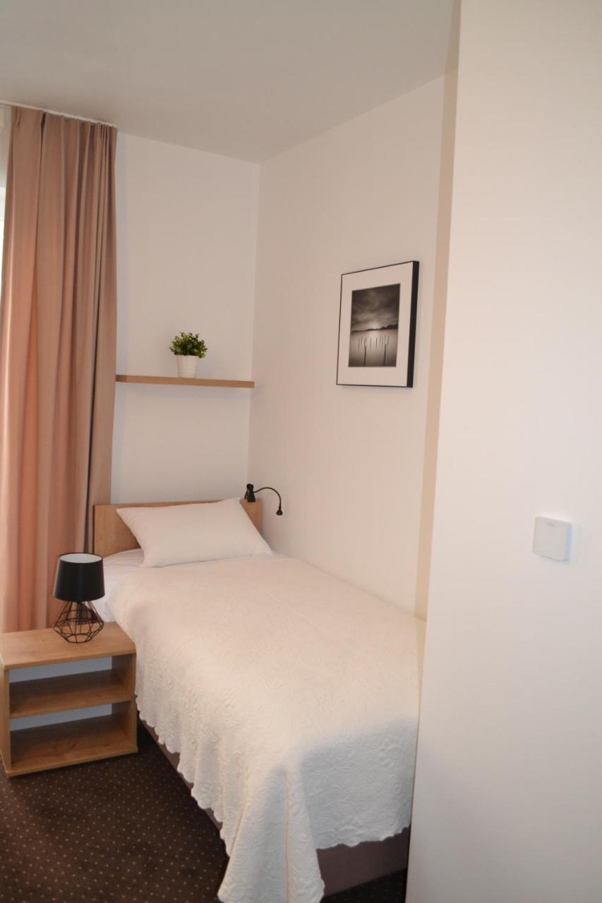 Hotel Kalinowy Sen II Warszawa Zewnętrze zdjęcie